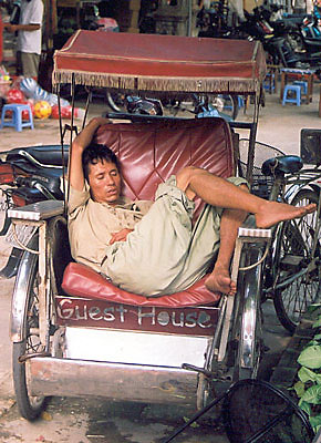 cyclo driver, Hanoi