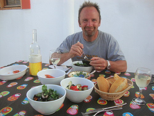 Richard and bowls of seafood